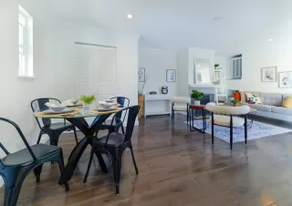 Photo #4: ML82015095 Listing 