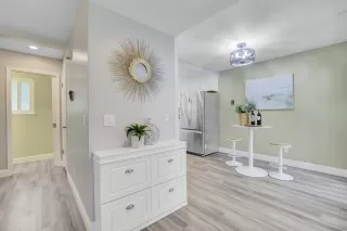 Photo #5: ML82015281 Listing 