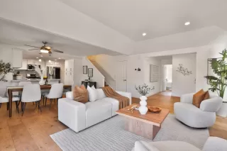 Photo #6: ML82015435 Listing