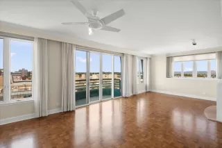 Photo #4: ML82015439 Listing 