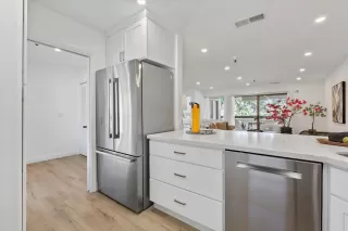 Photo #6: ML82015522 Listing 