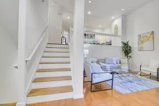 Photo #5: ML82015717 Listing 