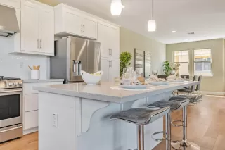 Photo #4: ML82015736 Listing