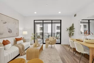 Photo #5: ML82015777 Listing 