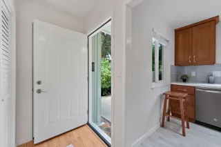 Photo #6: ML82015807 Listing 