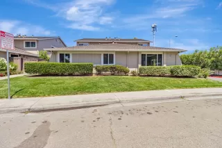 Photo #5: ML82015813 Listing