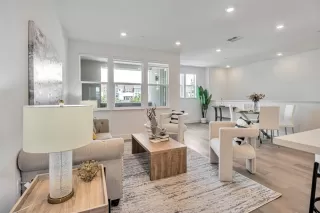 Photo #4: ML82015861 Listing