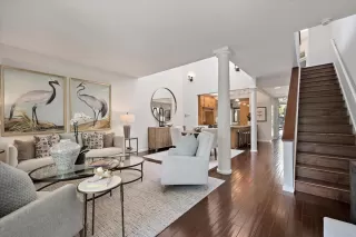 Photo #1: ML82015880 Listing 