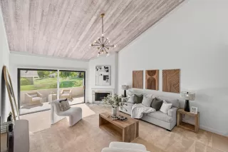 Photo #4: ML82015909 Listing 