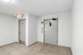 Photo #5: ML82015974 Listing 