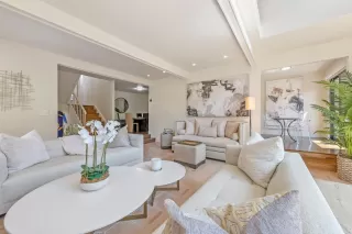 Photo #4: ML82015985 Listing 