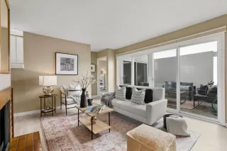 Photo #5: ML82016071 Listing 