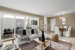 Photo #6: ML82016071 Listing 