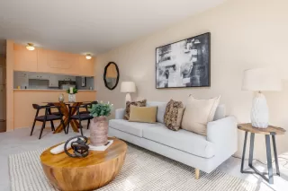 Photo #3: ML82016095 Listing 