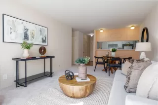 Photo #4: ML82016095 Listing 