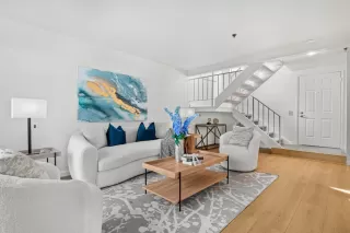 Photo #2: ML82016147 Listing 