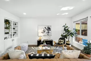 Photo #4: ML82016392 Listing 