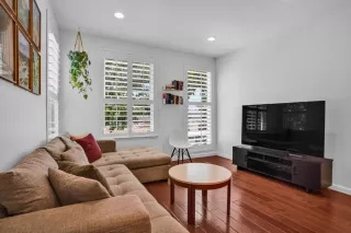 Photo #3: ML82016431 Listing 