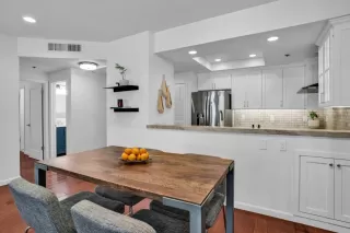 Photo #6: ML82016431 Listing 