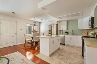 Photo #5: ML82016557 Listing 