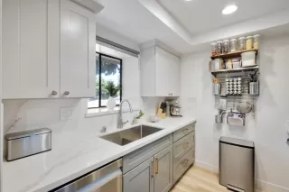 Photo #2: ML82016603 Listing 