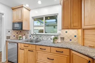 Photo #3: ML82016761 Listing 