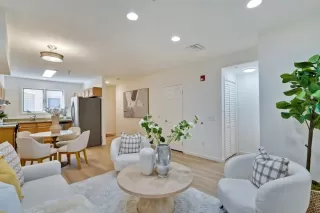 Photo #1: ML82016831 Listing 