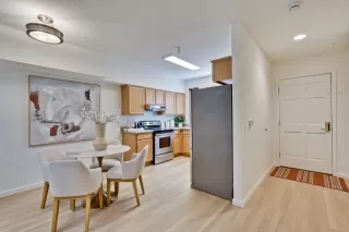 Photo #6: ML82016831 Listing 