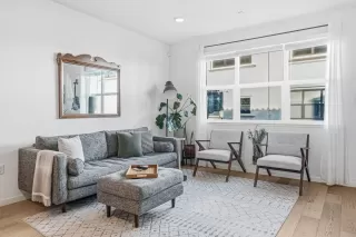 Photo #5: ML82016867 Listing