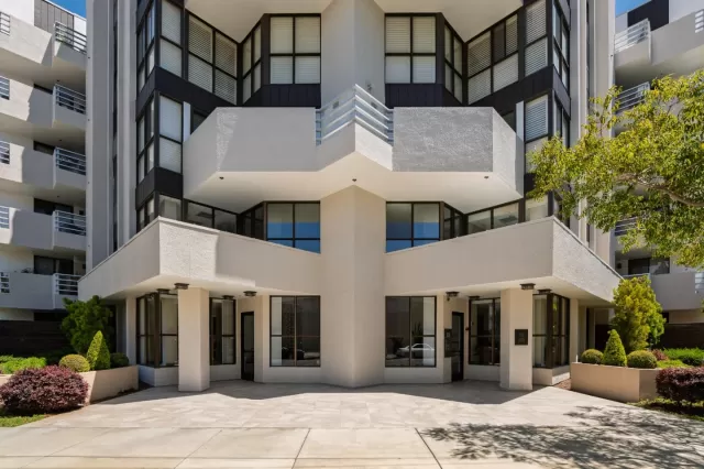 MLS: ML82016916 Condo For Sale