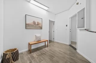 Photo #4: ML82017067 Listing 