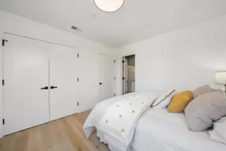 Photo #6: ML82017077 Listing 