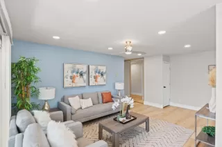 Photo #4: ML82017116 Listing 