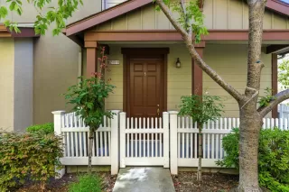 Photo #4: ML82017117 Listing 