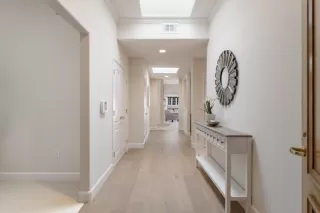 Photo #4: ML82017119 Listing 