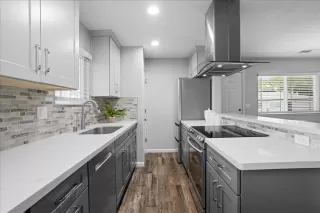 Photo #3: ML82017121 Listing 