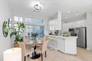 Photo #6: ML82017137 Listing 