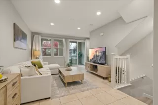 Photo #5: ML82017144 Listing