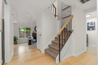 Photo #3: ML82017200 Listing 