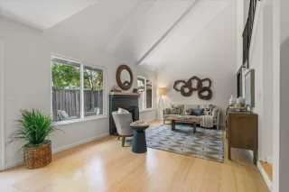 Photo #5: ML82017200 Listing 