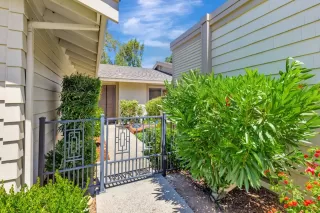 Photo #5: ML82017202 Listing