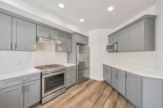 Photo #5: ML82017260 Listing 