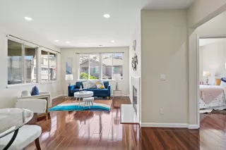 Photo #4: ML82017315 Listing