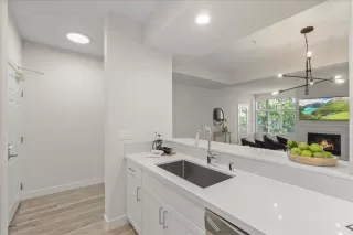 Photo #6: ML82017379 Listing 