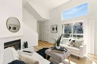 Photo #4: ML82017420 Listing 