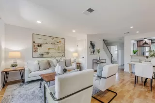 Photo #4: ML82017438 Listing 