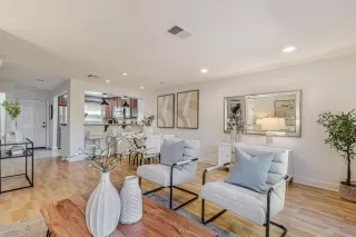 Photo #5: ML82017438 Listing 