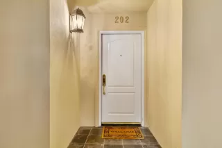 Photo #3: ML82017440 Listing 