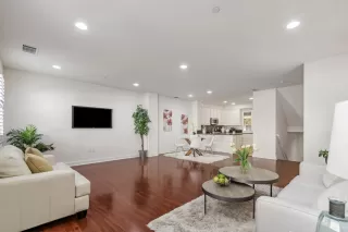 Photo #6: ML82017441 Listing