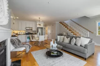 Photo #5: ML82017442 Listing 